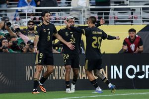 حضور مکزیک و آمریکا در فینال کونکاکاف با شکست هندوراس و گواتمالا