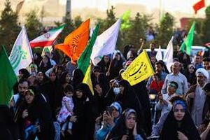 پیاده‌روی بانوان قمی به مناسبت عید غدیر خم