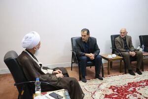 مدیرعامل نیروگاه نکا با نماینده ولی‌فقیه در مازندران دیدار کرد