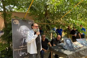 تشییع پیکر جمال اجلالی با بدرقه هنرمندان و خانواده در بهشت زهرا