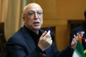 تاکید وزیر علوم بر شتاب‌بخشی طرح‌های عمرانی دانشگاه چمران اهواز