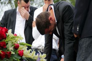 حضور ظریف در مراسم تشییع و خاکسپاری رسمی اسلام کریم‌اف + تصویر