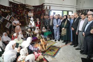 پرونده ثبت جهانی عنبران به عنوان شهر جهانی صنایع دستی آماده است/شبکه فروش گلیم عنبران در سراسر کشور راه‌اندازی می‌شود