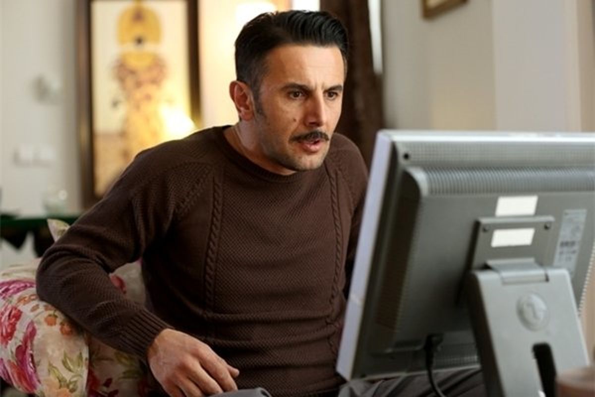 امین حیایی سه بیگانه