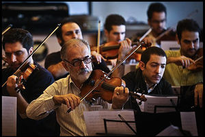 بنیاد رودکی «طلوع ظفر» سال ۱۳۶۳ را رایگان منتشر کرد