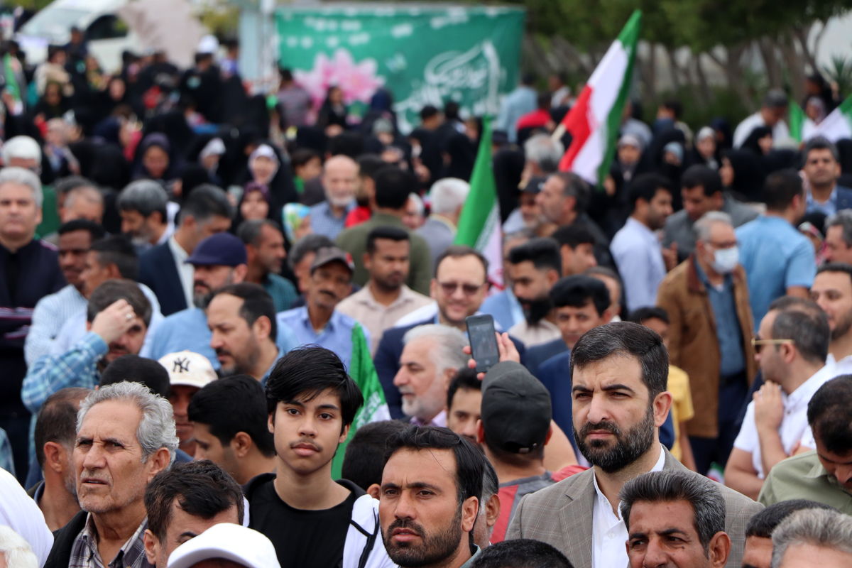 راهپیمایی 22 بهمن کیش