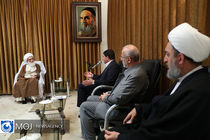 مسئولان حرف‌ها و درد دل‌های مردم را بشنوند