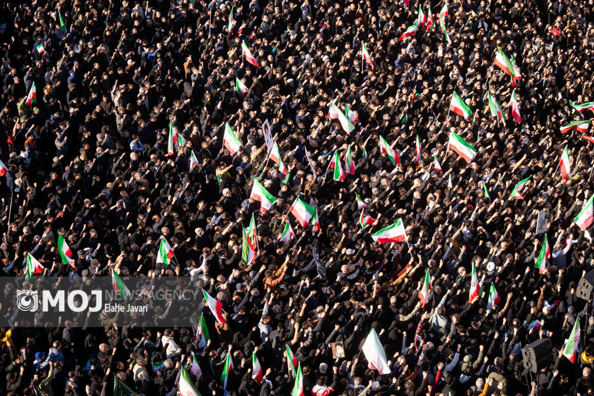 تجمع سوگواران رهبر شهید انقلاب در تهران