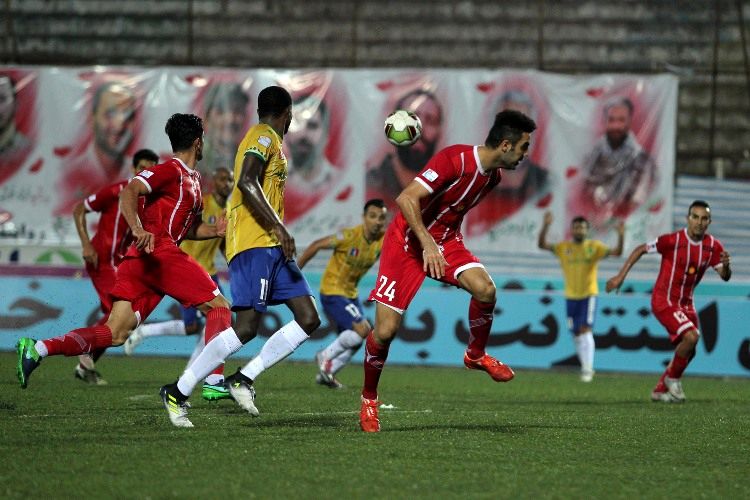 ورزشگاه سردار جنگل رشت میزبان پرسپولیس تهران