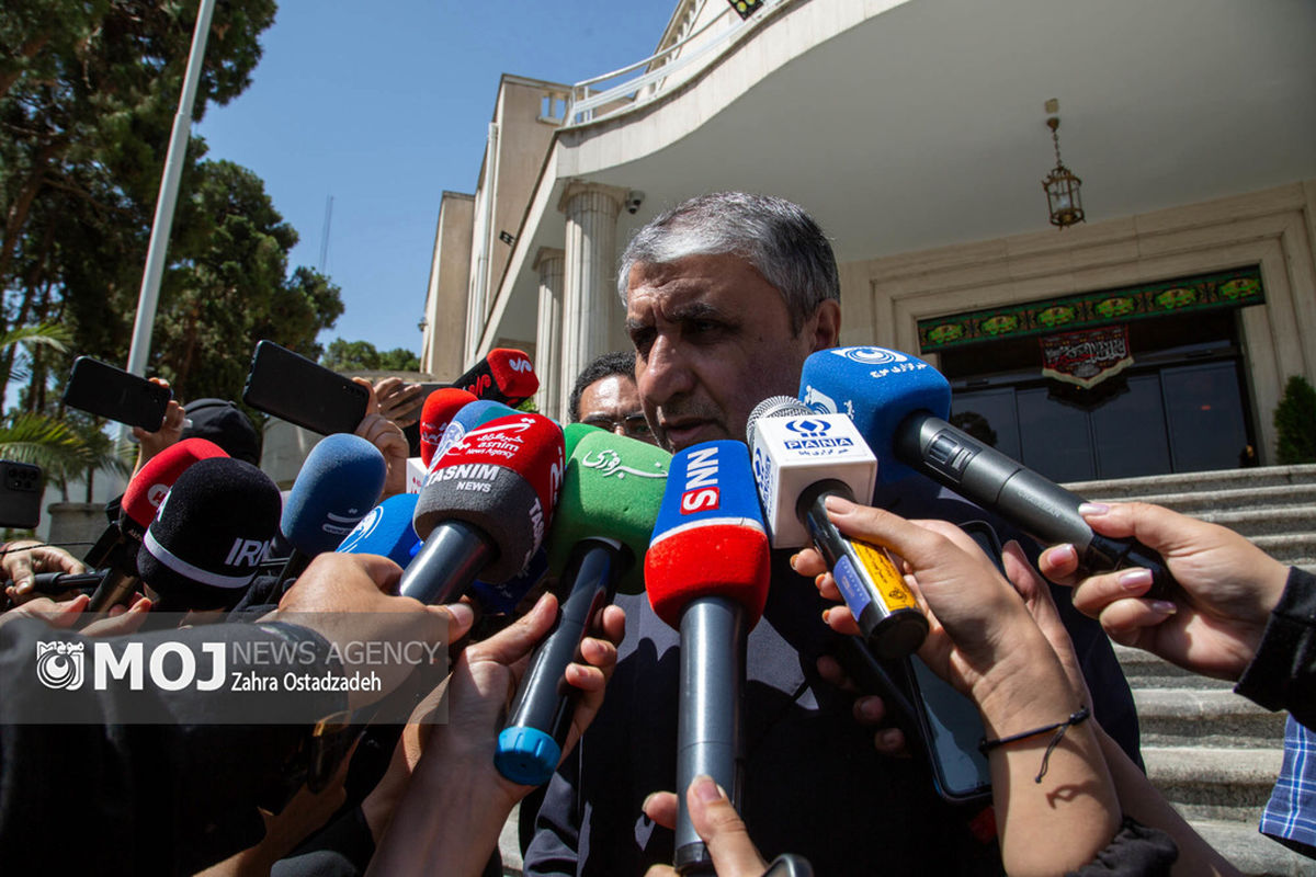 حاشیه جلسه هیات دولت - ۲۷ تیر