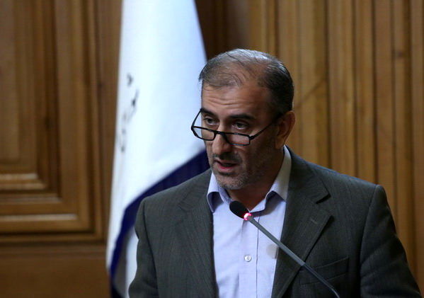 شهردار تهران باید پیگیری پرداخت مطالبات کارگران و بازنشستگان باشد