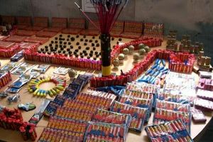 9 هزار هزار عدد مواد محترقه در تنکابن کشف شد