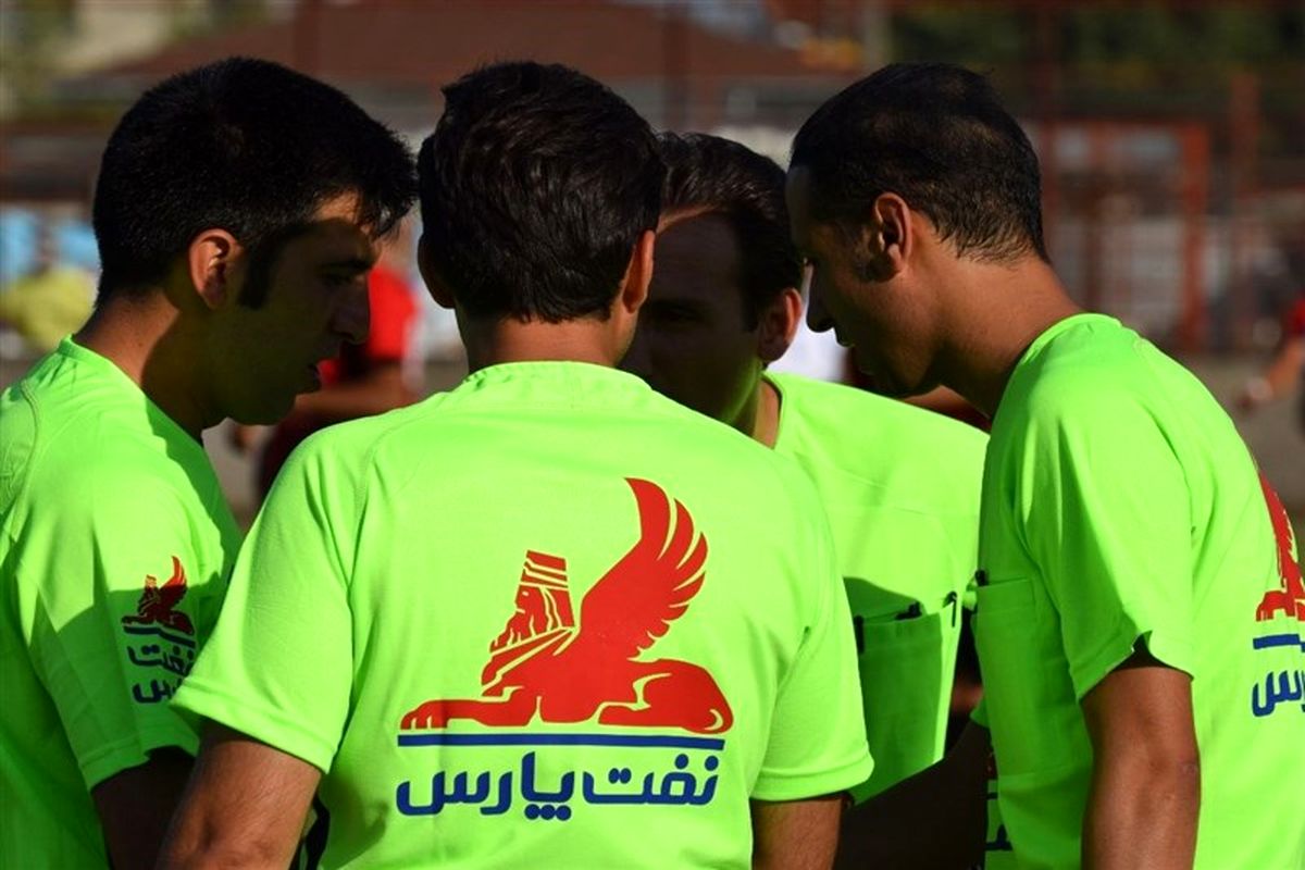 داور