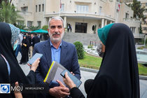 سال جدید را در بانک تحویل کردم/ بابت تاخیر حقوق معلمان عذرخواهی می‌کنم