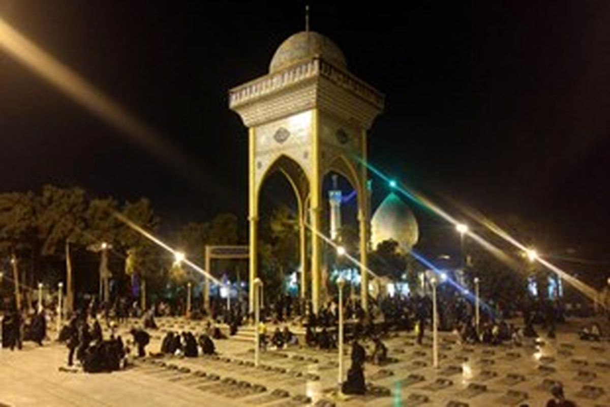 مردم گرگان در نخستن شب قدر