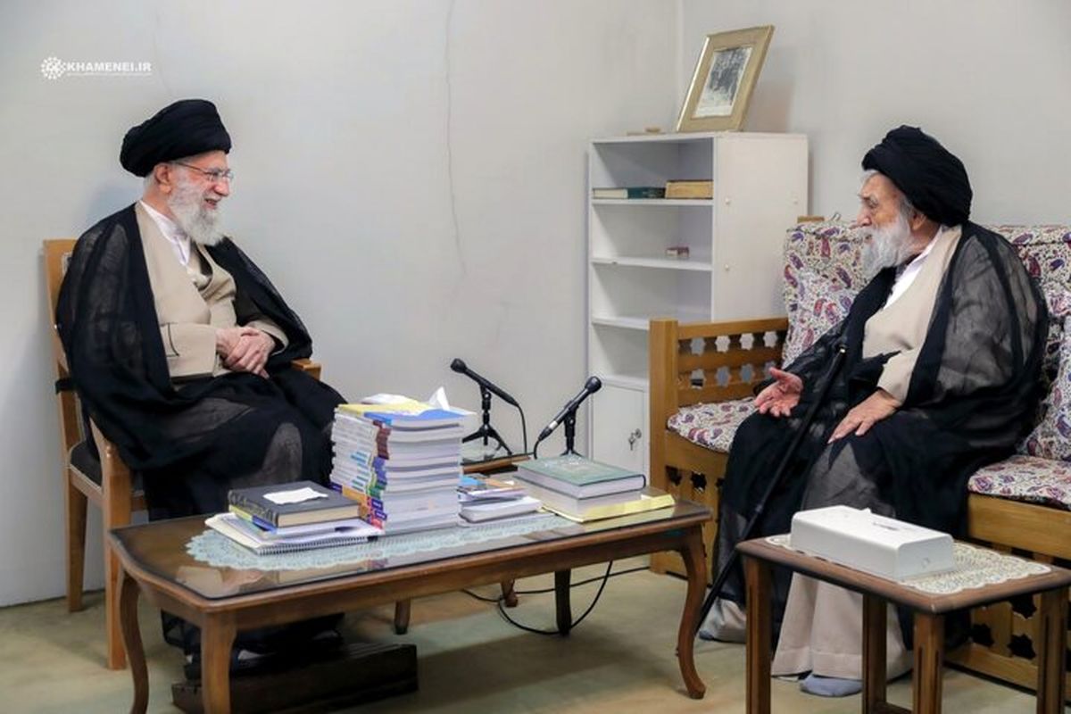 رهبر انقلاب