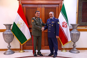 وزیر دفاع جمهوری تاجیکستان با وزیر دفاع ایران در تهران دیدار و رایزنی کرد