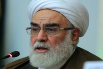 آیت‌الله قربانی ریش سفید اقامه نماز در گیلان است