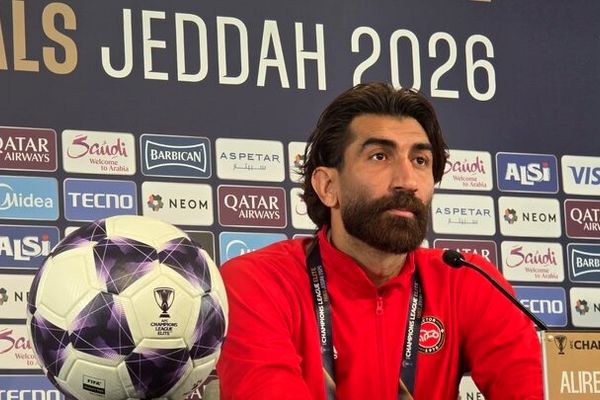 این دروازه‌بان باورنکردنی است