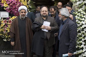 یادبود چهلمین روز درگذشت نوربخش