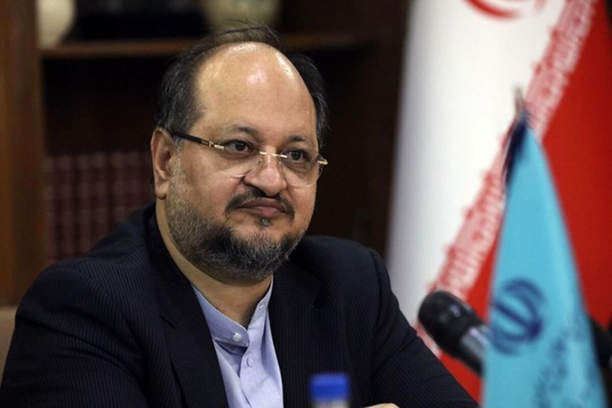 شریعتمداری