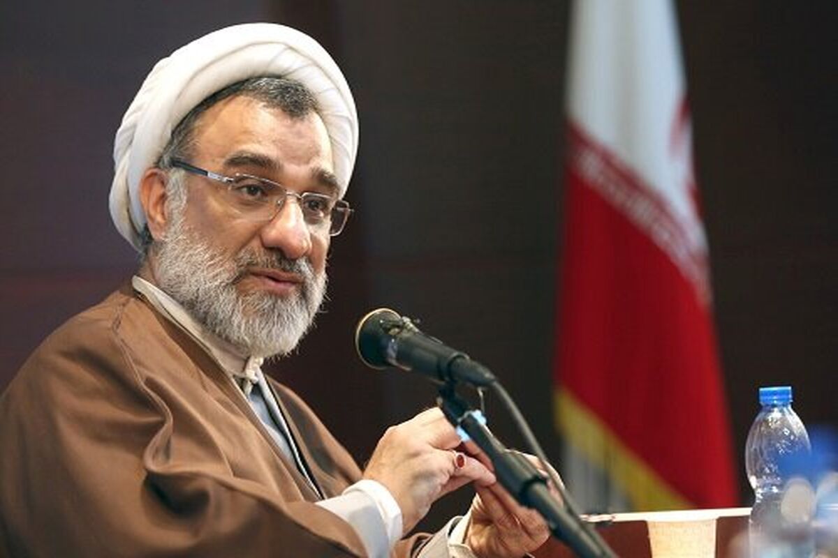 دبیر شورای انقلاب فرهنگی