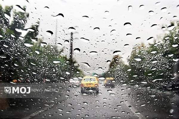 بارش‌های گسترده زمستانی از شمال و غرب کشور آغاز شد/ هشدار برای محورهای برفی و بارانی