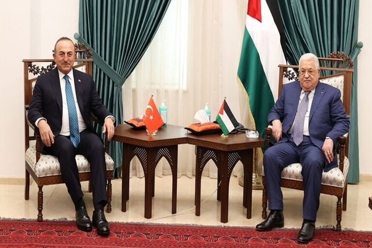 دیدار محمود عباس با مولود چاووش‌ اوغلو در رام الله