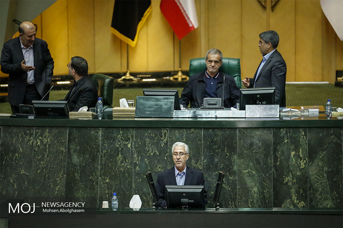 جلسه رای اعتماد به وزرای پیشنهادی علوم و نیرو 