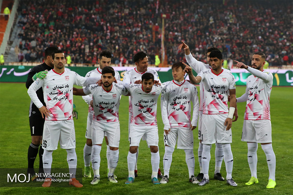 دیدار تیم های فوتبال پرسپولیس و تراکتورسازی تبریز/عکس تیمی تراکتورسازی تبریز