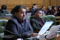 برخی دکل های تهران در نزدیکی مراکز آموزشی نصب شده است