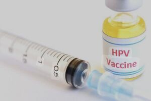 ورود واکسن HPV به برنامه ملی ایمن‌سازی با اولویت واکسیناسیون زنان بررسی می شود