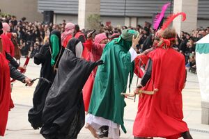 میدان شهدای مشهد میزبان مراسم تعزیه‌ خوانی است