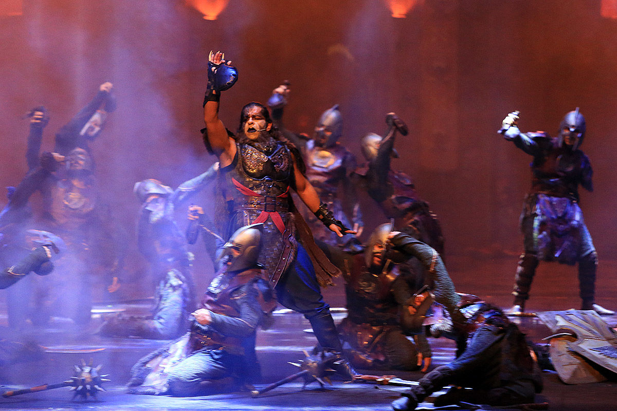 تئاتر موزیکال " هفت خان اسفندیار" 