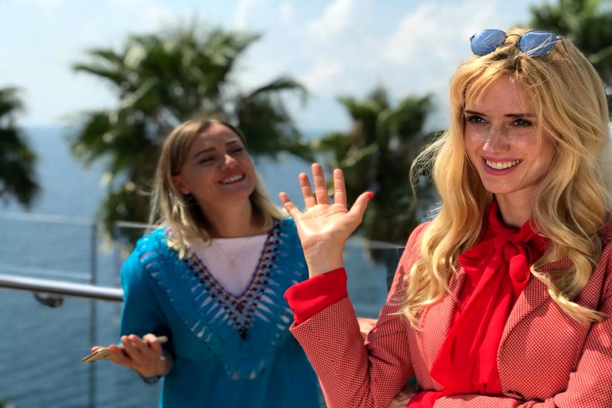 فیلم سینمایی هولیا