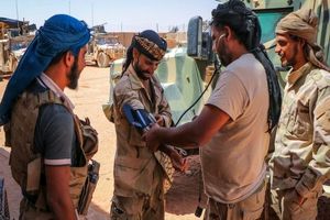 مخالفان سوری مستقر در پایگاه التنف سلاح آمریکایی به داعش می‌فروشند