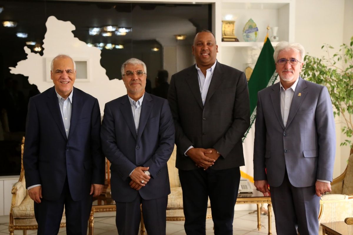 استاندار فارس در دیدار رئیس منتخب انجمن جهانی صنعت نمایشگاهی