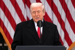 دونالد ترامپ با توصیه مقام های آمریکایی، حمله به ایران را لغو کرد