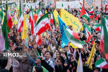 مردم تهران برای تقدیر از نیروهای مسلح تجمع کردند