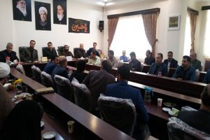 بزرگترین درس عاشورا زیر بار منت و زور دیگران نرفتن است