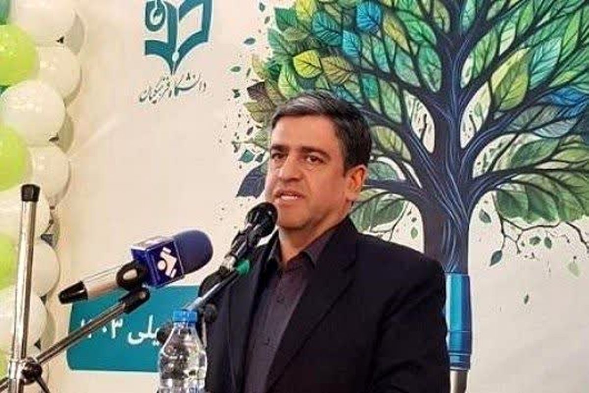 استاندار اردبیل با دانشجویان فرهنگی