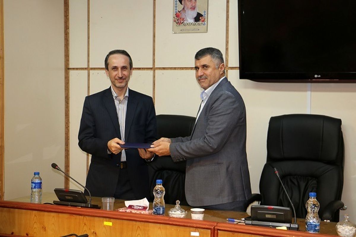 معاون آموزش سوادآموزی