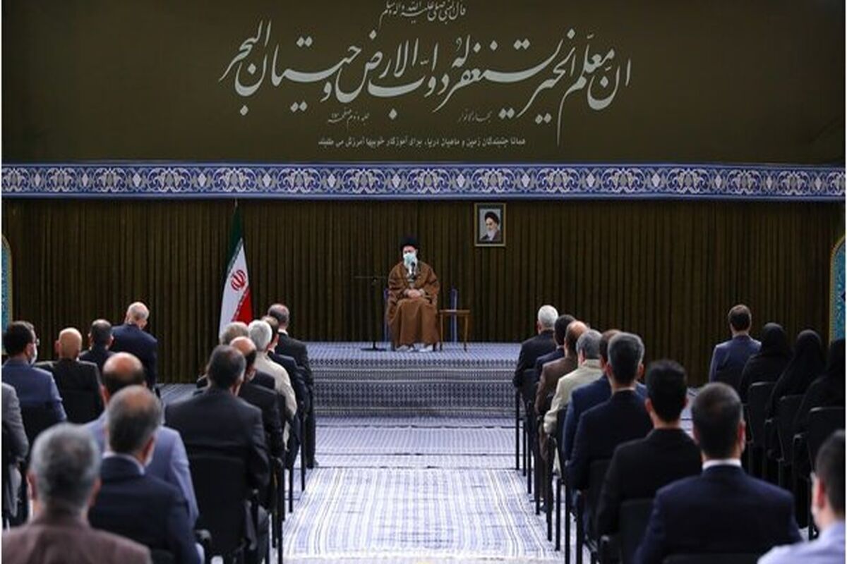 رهبر انقلاب