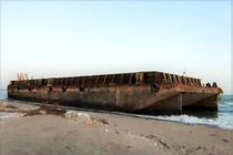 بارج 5 هزار تنی در بندر لنگه به گل نشست/مالک عراقی پاسخ‌گوی تلفن نیست