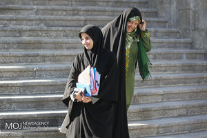 حاشیه جلسه هیات دولت - ۱۹ دی ۱۳۹۷