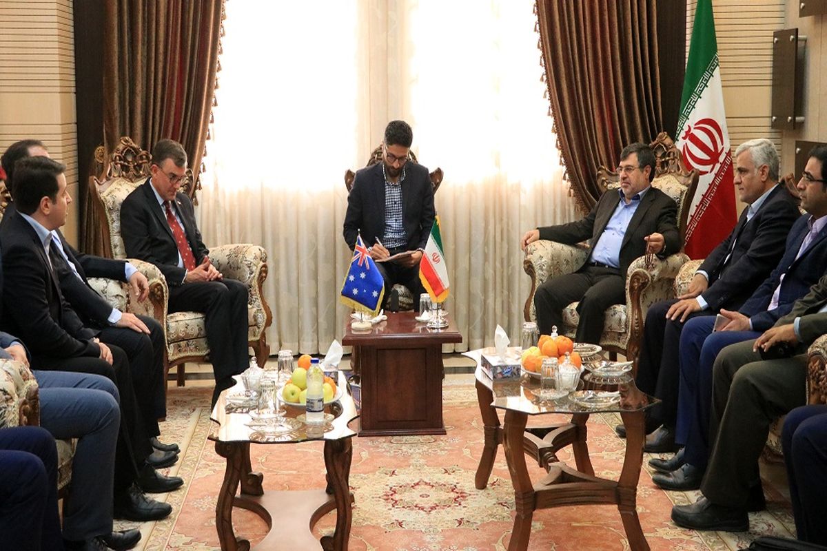 دیدار با سفیر استرالیا