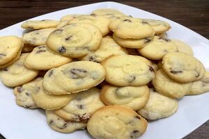  طرز تهیه شیرینی کشمشی بدون فر / دستور فوری پخت شیرینی کشمشی 