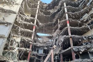 عملیات جست و جوی آخرین اجساد حادثه متروپل احتمالا تا فردا به پایان برسد