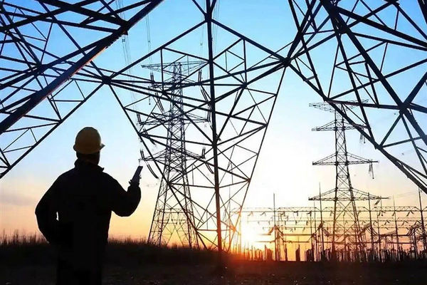 همکاری سپاه و توانیر نقش مؤثری در کاهش ناترازی برق کشور داشته است