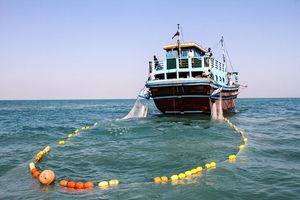 دو فروند لنج بر اثر توفان حاره‌ای غرق شدند